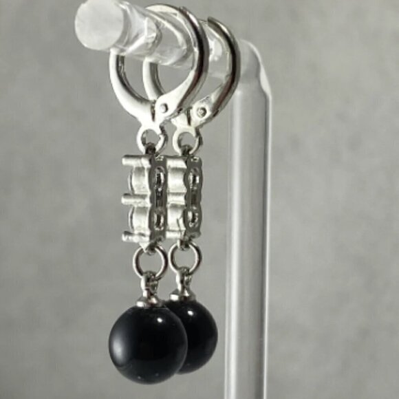 Austrian Crystal Pearls Huggie Earrings - Picture 3 of 7